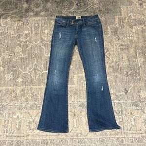 trending jeans